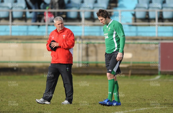05.02.10 - Wales Rugby Training -  Warren Gatland with Ryan Jones 