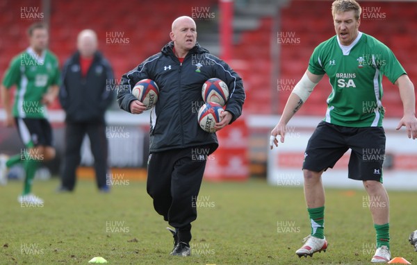 05.02.10 - Wales Rugby Training -  Shaun Edwards with Andy Powell. 