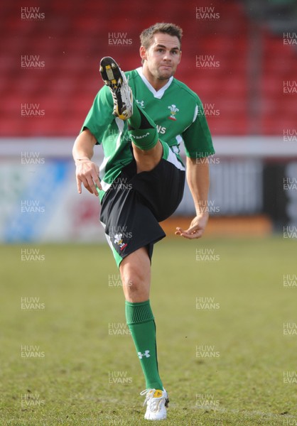 05.02.10 - Wales Rugby Training -  Lee Byrne. 