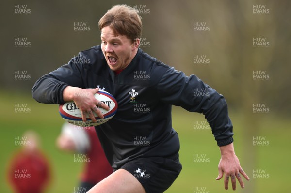050218 - Wales Rugby Training - James Davies during training