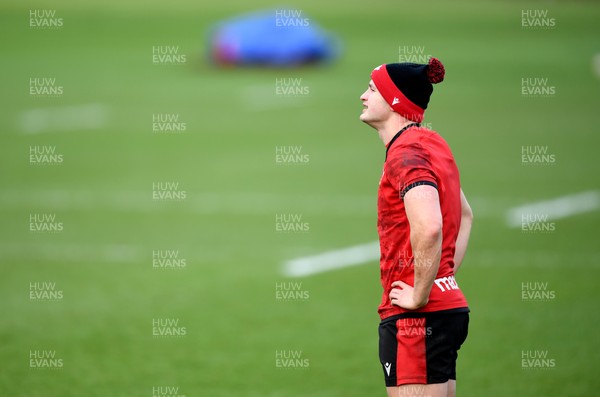050221 - Wales Rugby Training - Hallam Amos during training