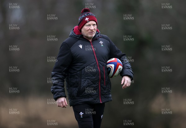 050224 - Wales Rugby Training at the start of the week leading up to their 6 Nations games against England - Neil Jenkins, Skills Coach during training