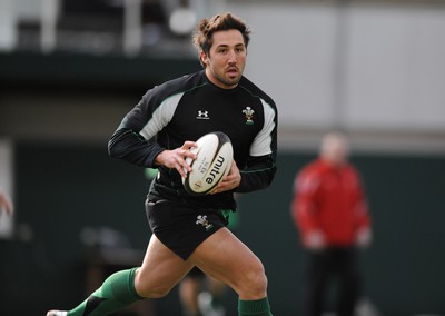 05.03.09 - Wales Rugby Training - Gavin Henson in action during training. 