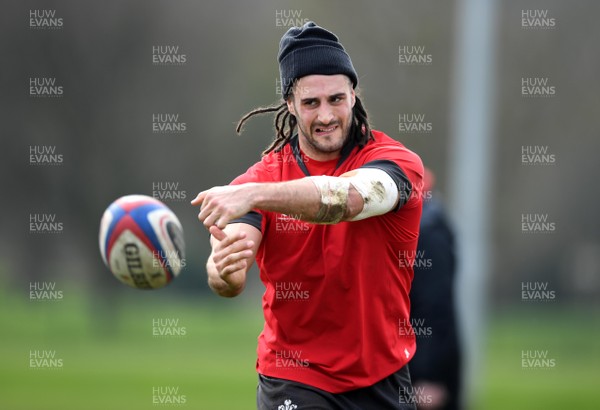 050320 - Wales Rugby Training - Josh Navidi during training