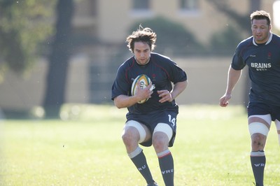 05.06.08 Wales rugby in S.Africa... Wales Ryan Jones in training at Bishop School in Cape Town.   