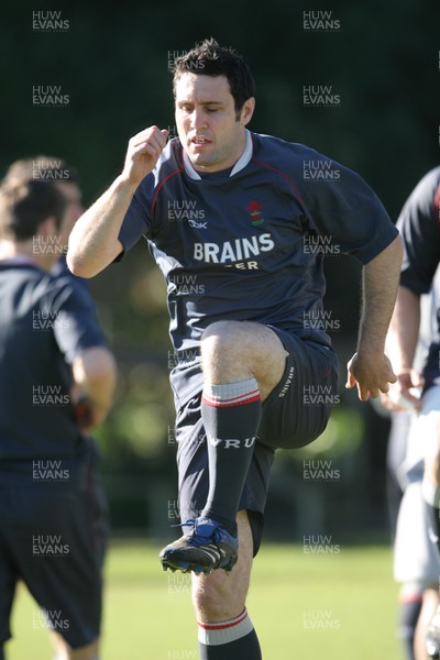 05.06.08 Wales rugby in S.Africa... Wales Stephen Jones training at Bishop School in Cape Town.   