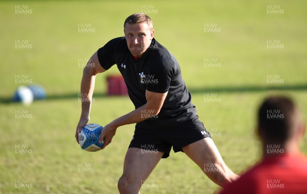 050618 - Wales Rugby Training - Hadleigh Parkes during training