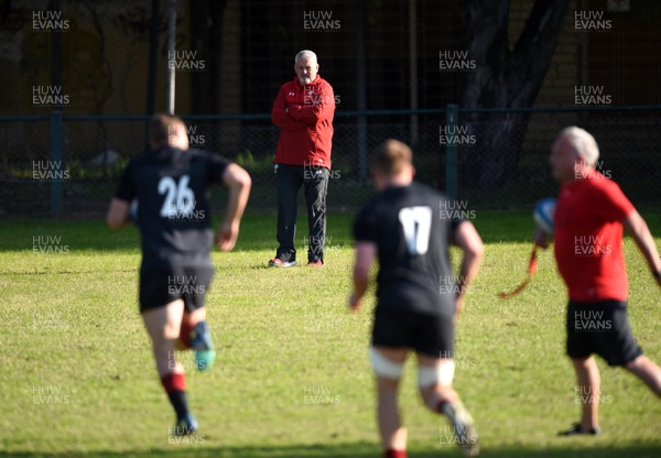 050618 - Wales Rugby Training - Warren Gatland during training