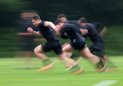050625 - Wales Rugby Training - Kieran Hardy during training