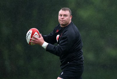 050625 - Wales Rugby Training - Dewi Lake during training