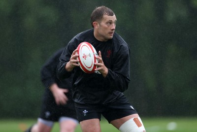 050625 - Wales Rugby Training - Ben Carter during training