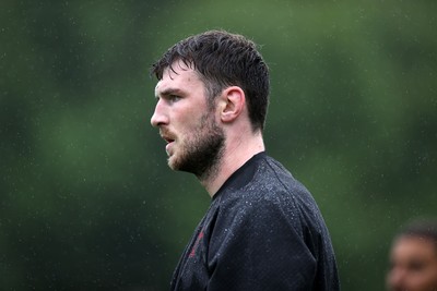 050625 - Wales Rugby Training - James Ratti during training