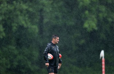 050625 - Wales Rugby Training - Huw Bennett, Head of Physical Performance during training