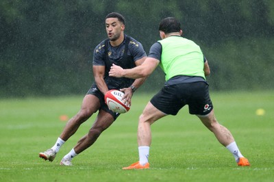 050625 - Wales Rugby Training - Keelan Giles during training