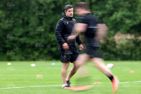 050625 - Wales Rugby Training - Robin Sowden-Taylor, Strength & Conditioning Coach during training