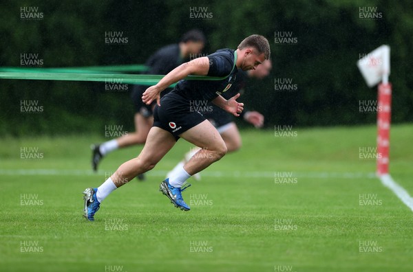 050625 - Wales Rugby Training - Cameron Winnett during training