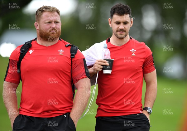 050721 - Wales Rugby Training -  Samson Lee and Tomos Williams during training