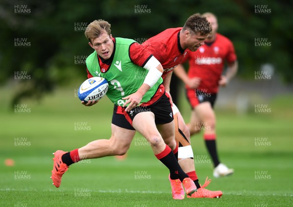 050721 - Wales Rugby Training -  Nick Tompkins during training