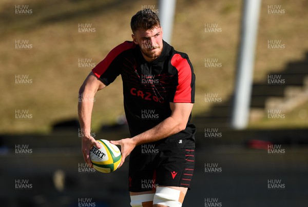 050722 - Wales Rugby Training - James Ratti during training