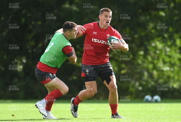 050919 - Wales Rugby Training - Jonathan Davies during training