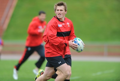 05.10.11 - Wales Rugby Training - Jonathan Davies during training. 