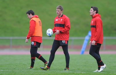 05.10.11 - Wales Rugby Training - (L-R) Stephen Jones, Rhys Priestland and James Hook during training. 
