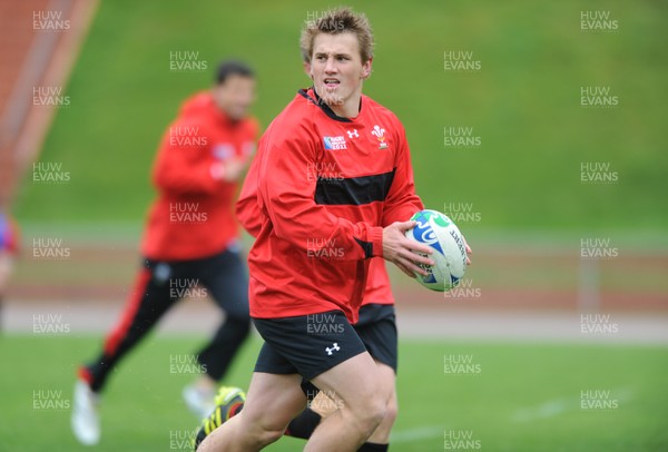 05.10.11 - Wales Rugby Training - Jonathan Davies during training. 