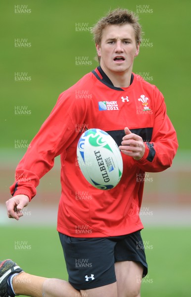 05.10.11 - Wales Rugby Training - Jonathan Davies during training. 
