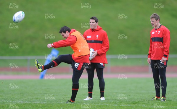 05.10.11 - Wales Rugby Training - (L-R) Stephen Jones, James Hook and Rhys Priestland during training. 