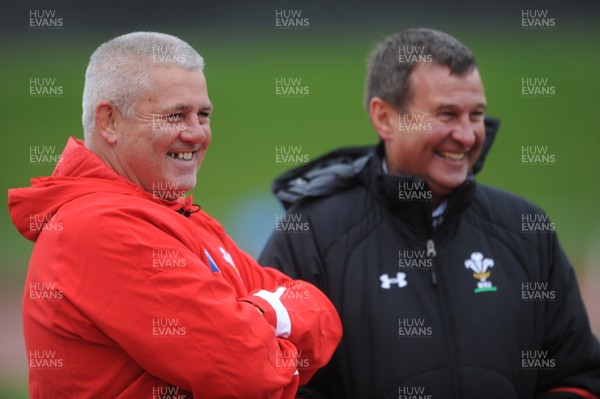 05.10.11 - Wales Rugby Training - Wales head coach Warren Gatland and WRU Chief Executive Roger Lewis during training. 