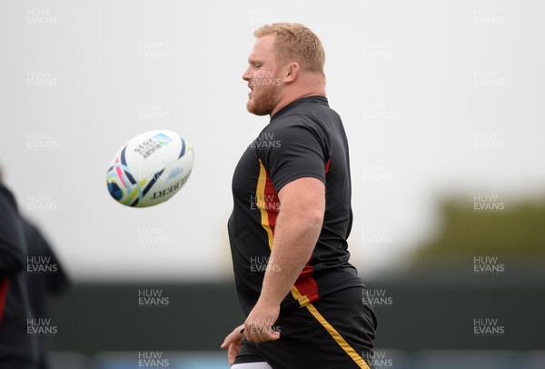 051015 - Wales Rugby Training -Samson Lee during training