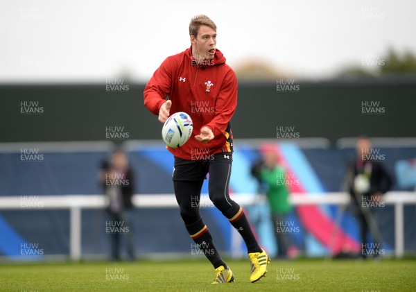 051015 - Wales Rugby Training -Liam Williams during training