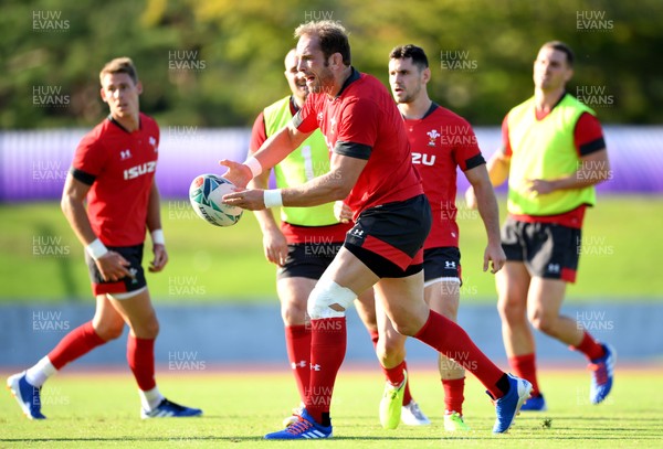 051019 - Wales Rugby Training - Alun Wyn Jones during training