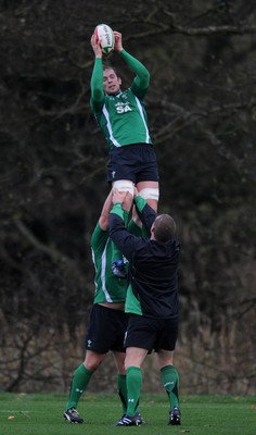 05.11.09 - Wales Rugby Training - Alun Wyn Jones during training. 