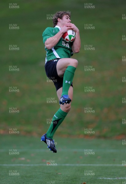 05.11.09 - Wales Rugby Training - Leigh Halfpenny in action during training. 