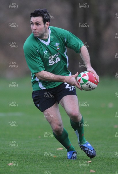 05.11.09 - Wales Rugby Training - Stephen Jones during training. 