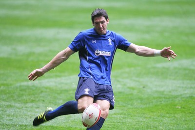 05.11.10 Wales rugby training... James Hook puts in a kick... 