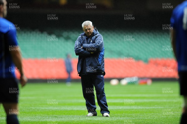 05.11.10 -Wales Rugby Captains Run - Head coach Warren Gatland during training. 