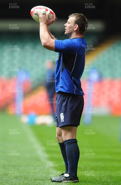 05.11.10 -Wales Rugby Captains Run - Matthew Rees during training. 