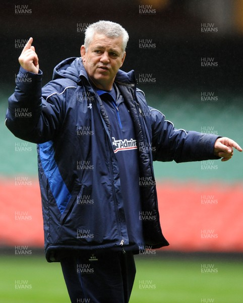 05.11.10 -Wales Rugby Captains Run - Head coach Warren Gatland during training. 