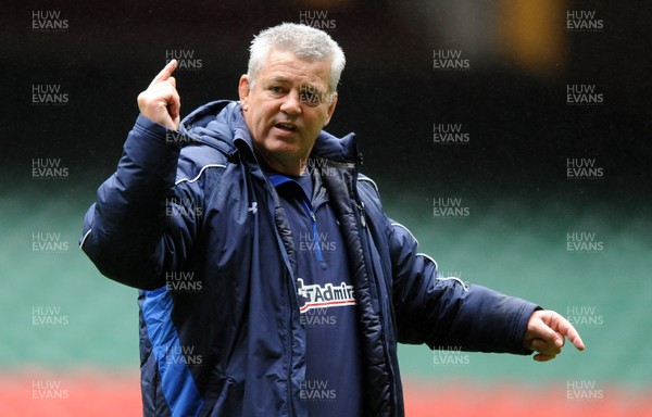05.11.10 -Wales Rugby Captains Run - Head coach Warren Gatland during training. 