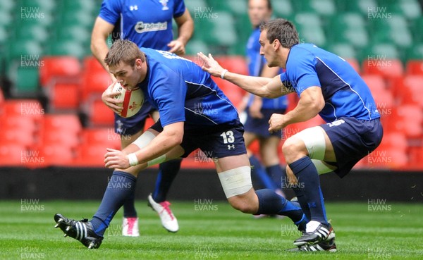 05.11.10 -Wales Rugby Captains Run - Dan Lydiate and Sam Warburton during training. 
