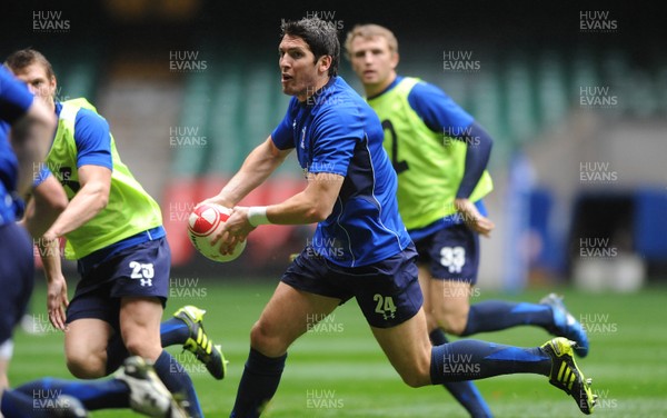 05.11.10 -Wales Rugby Captains Run - James Hook during training. 