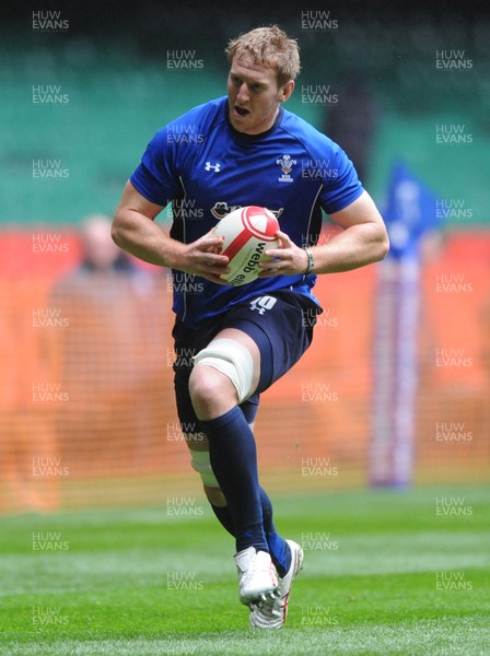 05.11.10 -Wales Rugby Captains Run - Bradley Davies during training. 
