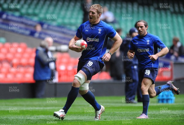 05.11.10 -Wales Rugby Captains Run - Bradley Davies during training. 