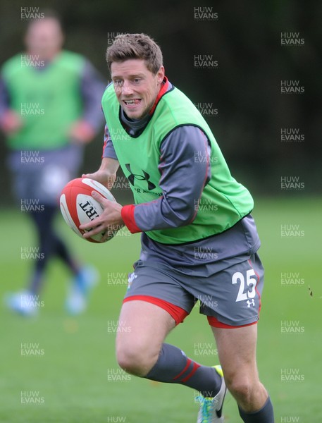 051113 - Wales Rugby Training - Rhys Priestland during training