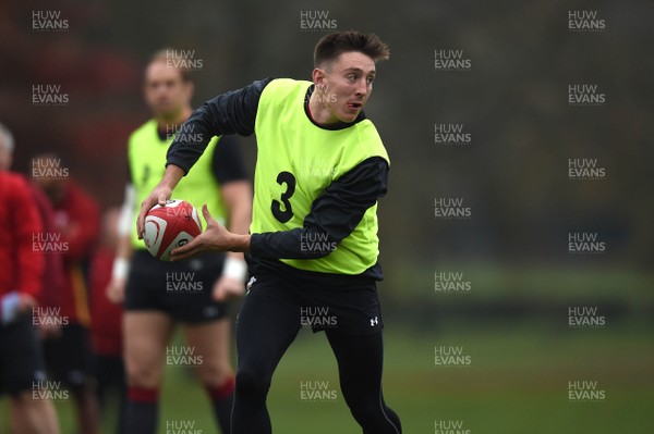 051118 - Wales Rugby Training - Josh Adams during training
