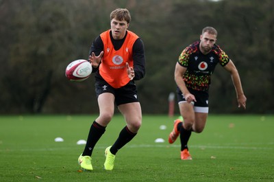 051125 - Wales Rugby Training in the week leading up to their first Quilter Autumn Nations Series against Argentina - Jacob Beetham during training