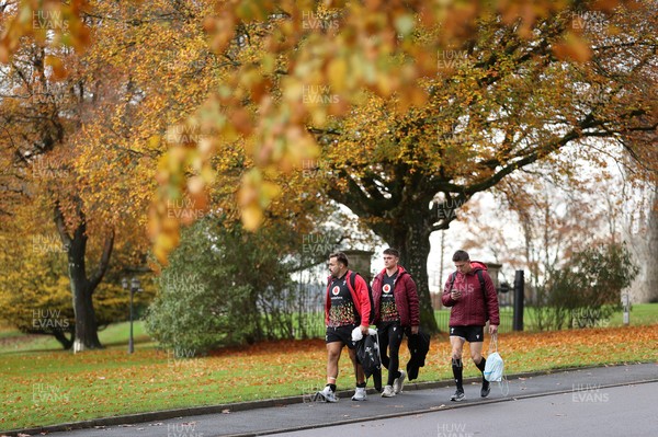 051125 - Wales Rugby Training in the week leading up to their first Quilter Autumn Nations Series against Argentina - Liam Belcher, Reuben Morgan-Williams and Josh Adams