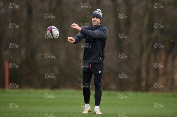060218 - Wales Rugby Training - Gareth Davies during training